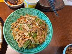 -包整·丝娃娃(一览甲秀楼风景店)