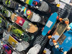 -迪卡侬(西三旗店)