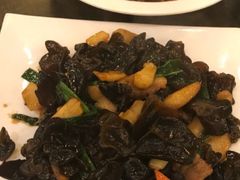 -鸿兴楼酒家嘉山路店