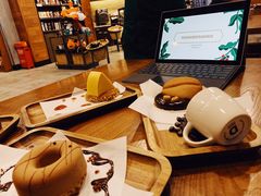 -星巴克(济宁万达广场店)