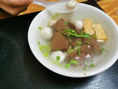 -松树干拌面店