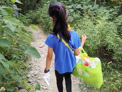 -鬼笑石后山停车场
