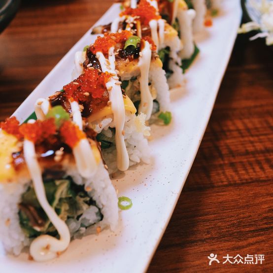 鹤鲤新派日料店
