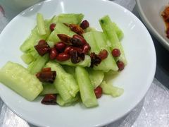 刀拍青瓜-姚姚酸菜鱼·金戈戈香港豉油鸡(喜荟城联名店)