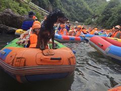 -安吉龙王山峡谷漂流