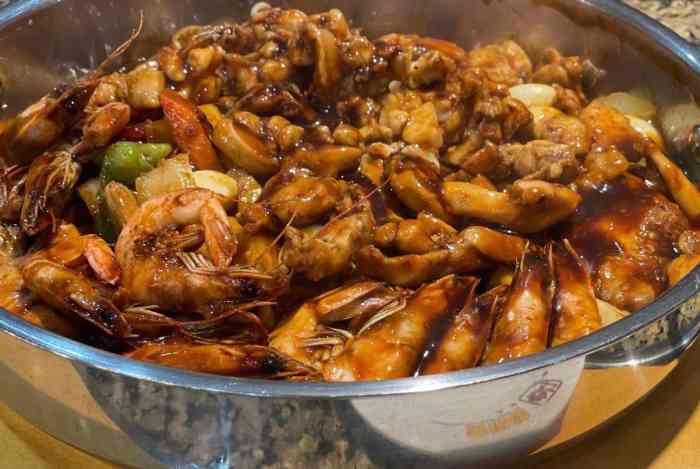 黄记煌三汁焖锅(金湖苏宁店)-"看着一锅菜品码放的很整齐莫名的很爽