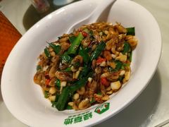 -绿草地·湘菜(酃湖师院店)