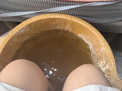 -郑远元专业修脚房(国顺东路店)