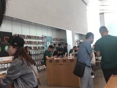 -Apple零售店(华贸购物中心店)