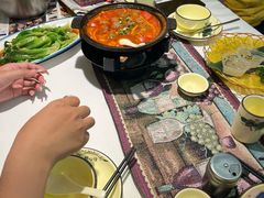 -刘姐啤酒鱼民族演艺餐厅(西街总店)