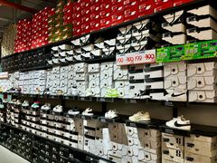 -五环Outlets(高新工厂店)