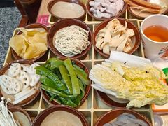 -赵美丽·重庆社区火锅·直营店(火车东站·中豪国际店)