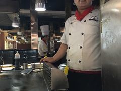 -利昂法式铁板主题餐厅(新奥购物中心店)