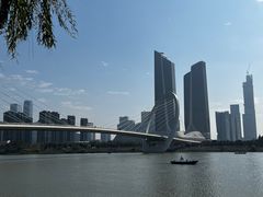 -南京眼步行桥