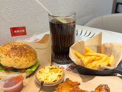 -必胜客(松雷店)