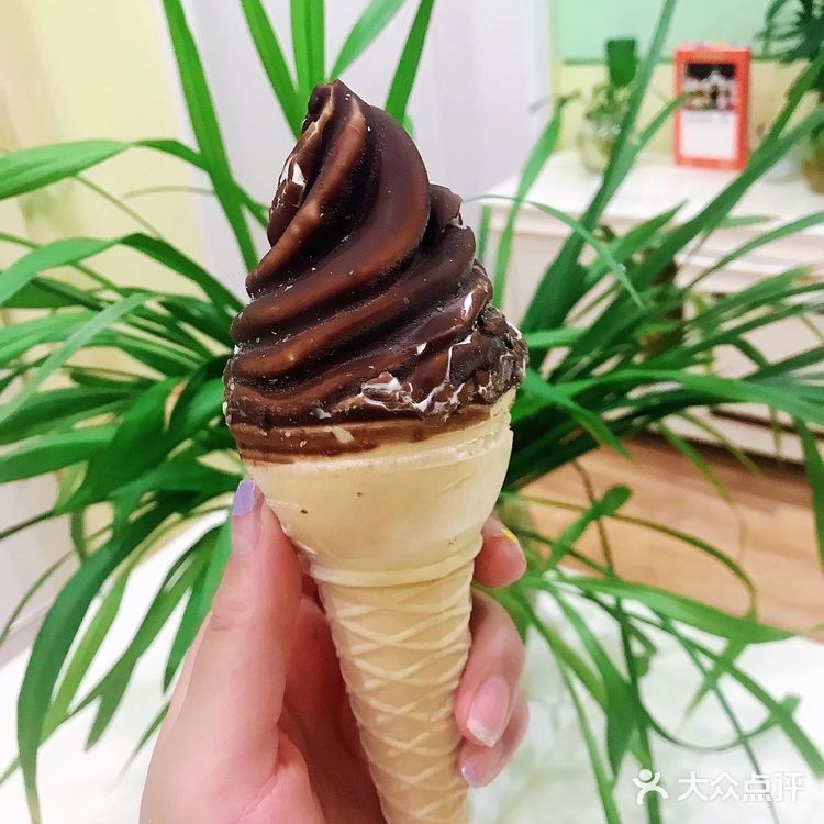 平价雪糕丨蒙牛香草咖啡味火炬雪糕