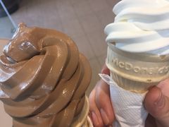 -麦当劳(展览路店)