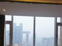 -Ting无边际江景酒店(重庆解放碑云端之眼店)