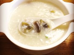 皮蛋瘦肉粥-小城粥道·海胆鲜虾粥(解放广场店)