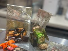 -VENCHI 闻绮(上海佛罗伦萨小镇店)