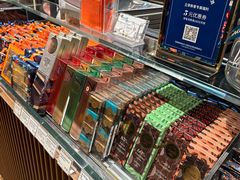 -VENCHI 闻绮(上海佛罗伦萨小镇店)