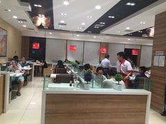 大堂-嘉和一品粥(首经贸店)