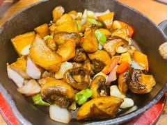 -云海肴·汽锅鸡·云南代表菜(天山百盛优客店)