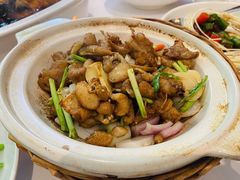 砂锅葱香蛙-南麓·浙里(外滩店)