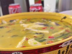 -溢心园香河肉饼总店