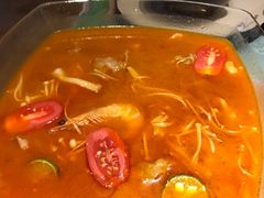 -临界音乐酒馆·小龙虾·江湖菜(华熙LIVE·鱼洞店)