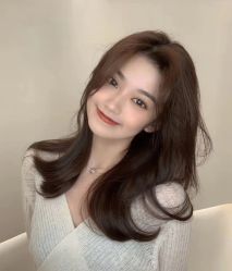 -BULB STUDIO 巴柏明星发型工作室