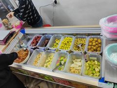 -鹿寨小何螺蛳粉店