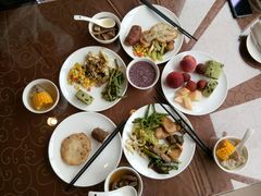 -龙岩东方凯悦商务酒店(国际美食城店)