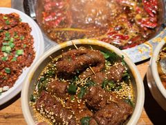 -城墙拐拐火锅(三峡广场黑金冠店)