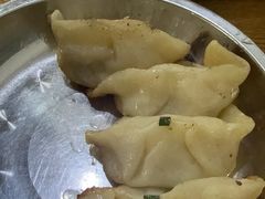 -黄阿姨锅贴大王(万航渡路店)