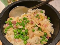 腊肉笋干糯米饭-弄堂里(西溪龙湖天街店)