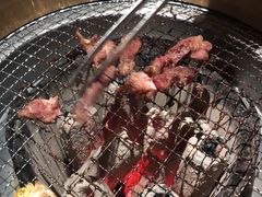 -山川小町·极番烧肉(新地假日广场店)