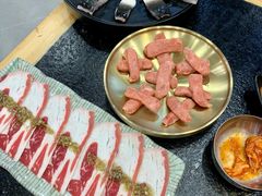 -臻牛烤肉