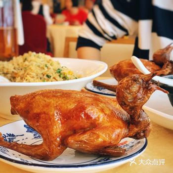 大梅沙美食｜五谷芳乳鸽