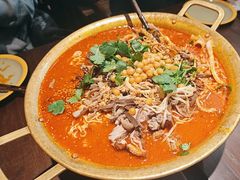 -张翻越·川渝冒菜·武汉黑鸭煲(城北万象城店)