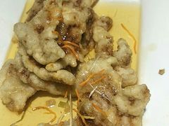 -老码头黑皮肘子锅包肉(赣水路店)