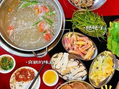 -老石黑山羊毛驴肉火锅(金凯广场店)