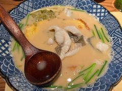 -荣家黄鱼面(前滩太古里店)