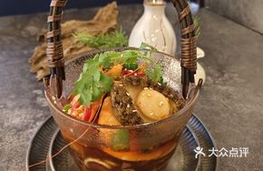 Ice Bucket Dipping Seafood
