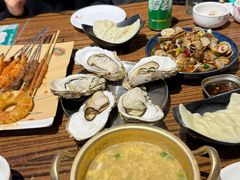 -蚝堡海鲜·威海菜·海肠捞饭·烧烤·亚洲吃蚝公司(幸福门店)