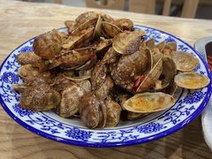 -江城燕子大排档(江汉路步行街店)