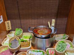 -独食火锅·半米屋台(直营总店)