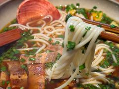 菠萝烧肉米线-山茶云南菜(永安里店)
