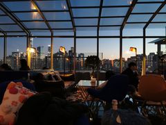 -The ROOF (通盈中心店)