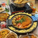 超有🇰🇷韩式氛围的年糕火锅&鱼饼汤！🐟我太爱了